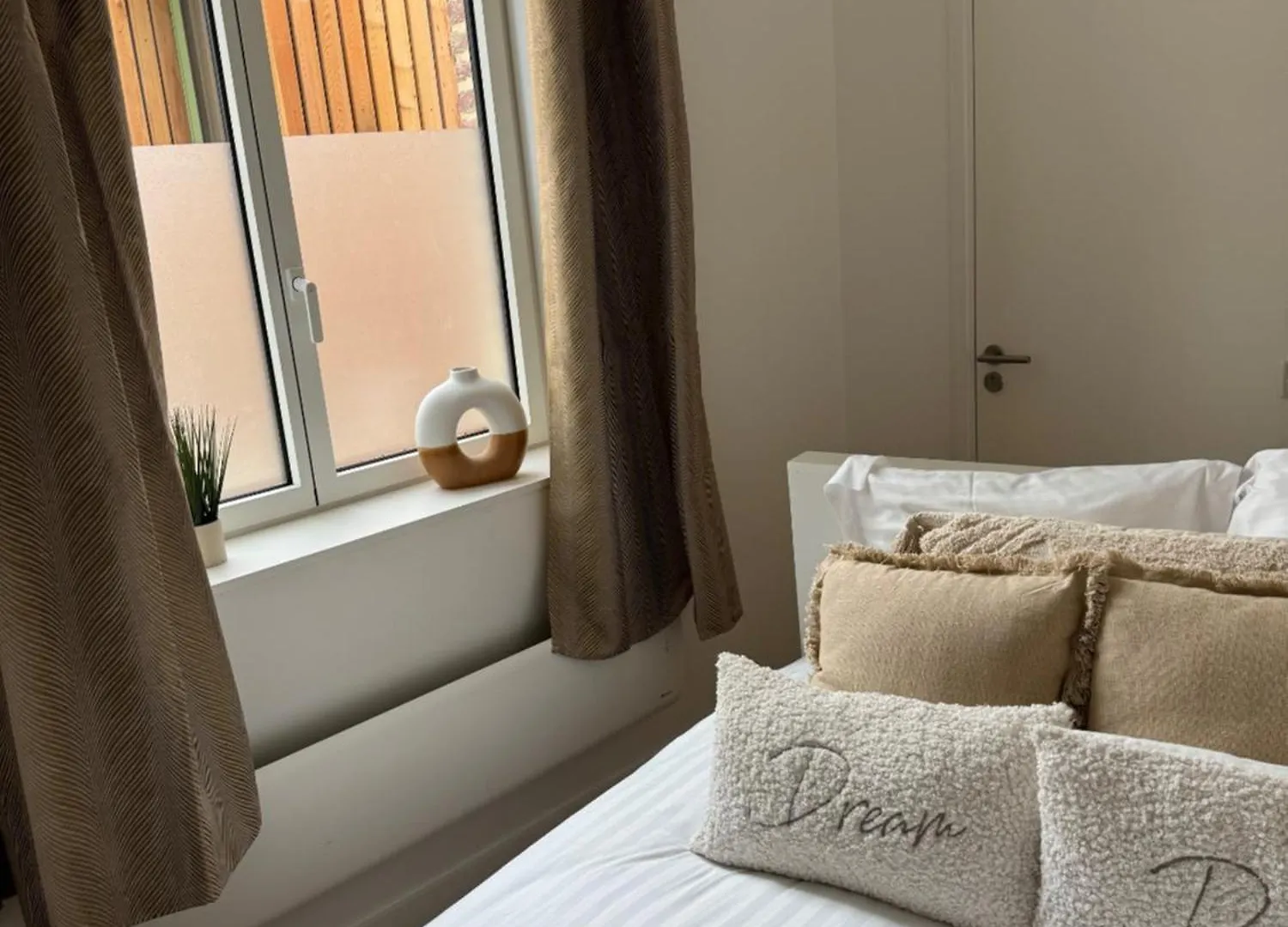 Victorias House Suite Lille Lejlighedshotel